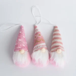 Set 3 figurine Gnomi roz cu agățătoare din textil, decor elegant și cadou ideal pentru Crăciun.